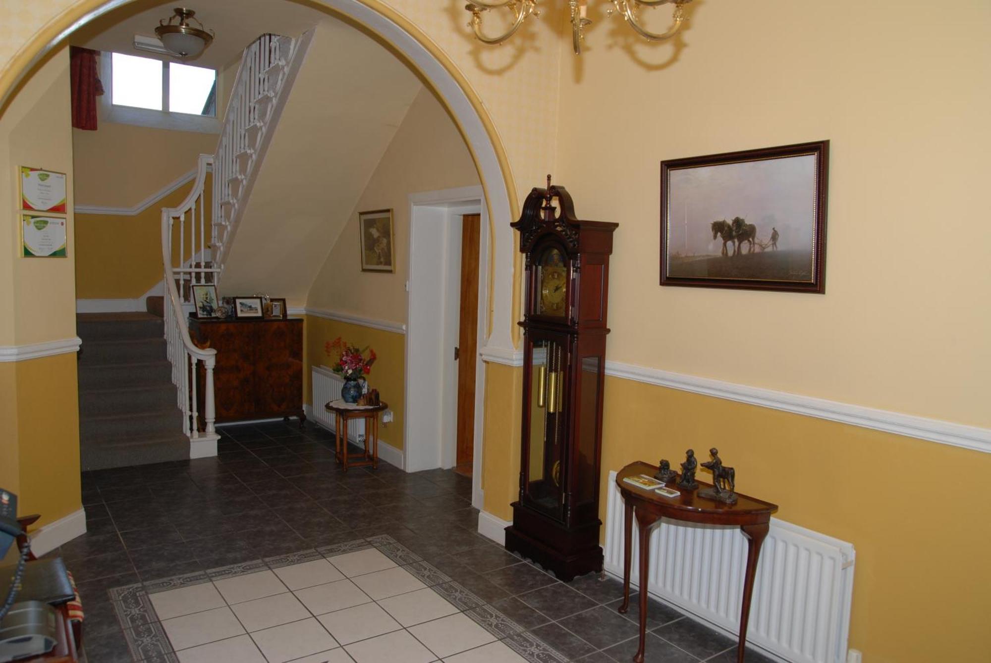 Kilburn House B&B Milltown  ภายนอก รูปภาพ