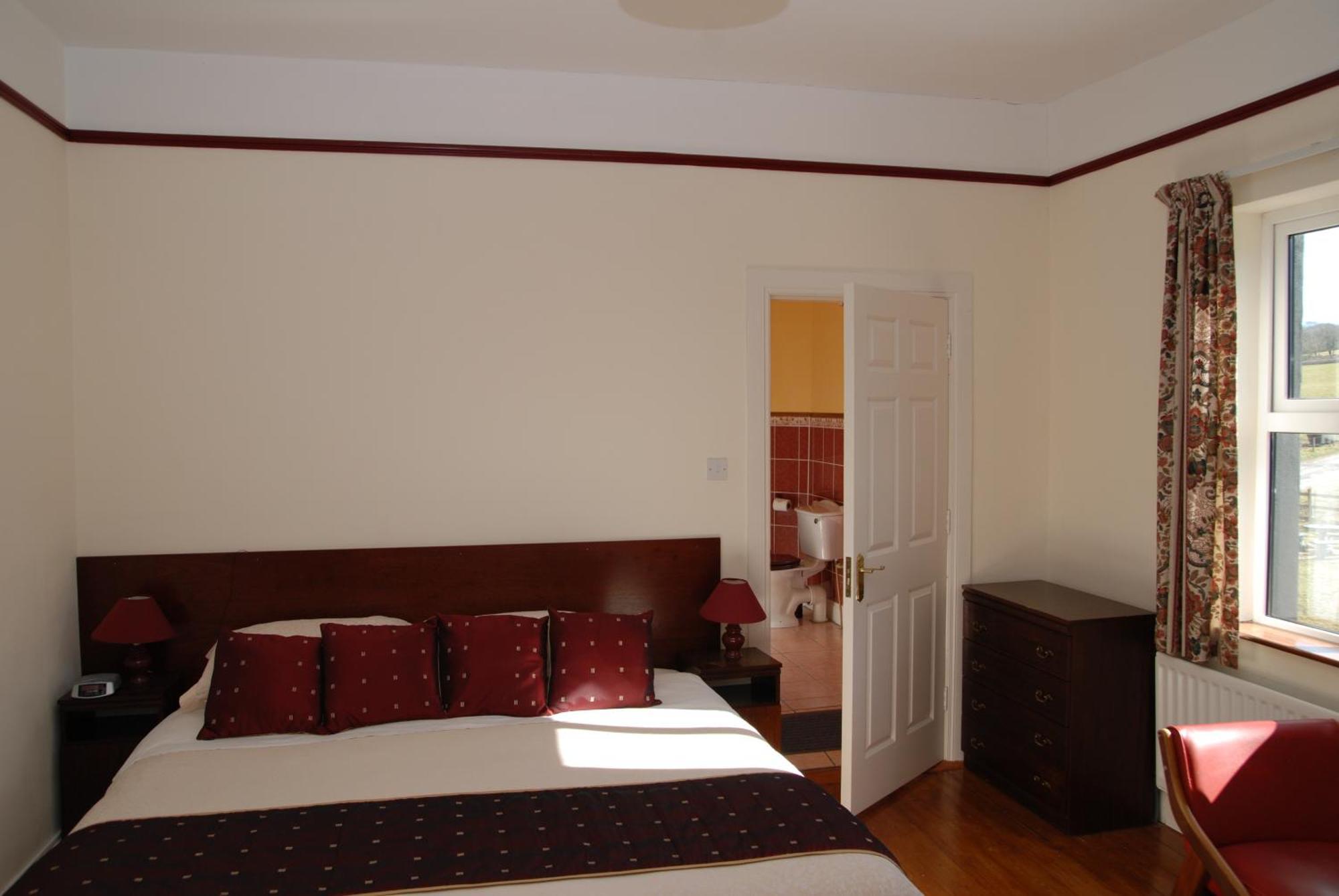 Kilburn House B&B Milltown  ภายนอก รูปภาพ