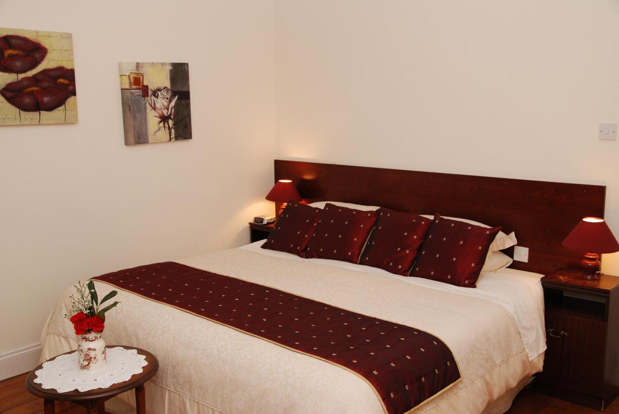Kilburn House B&B Milltown  ภายนอก รูปภาพ