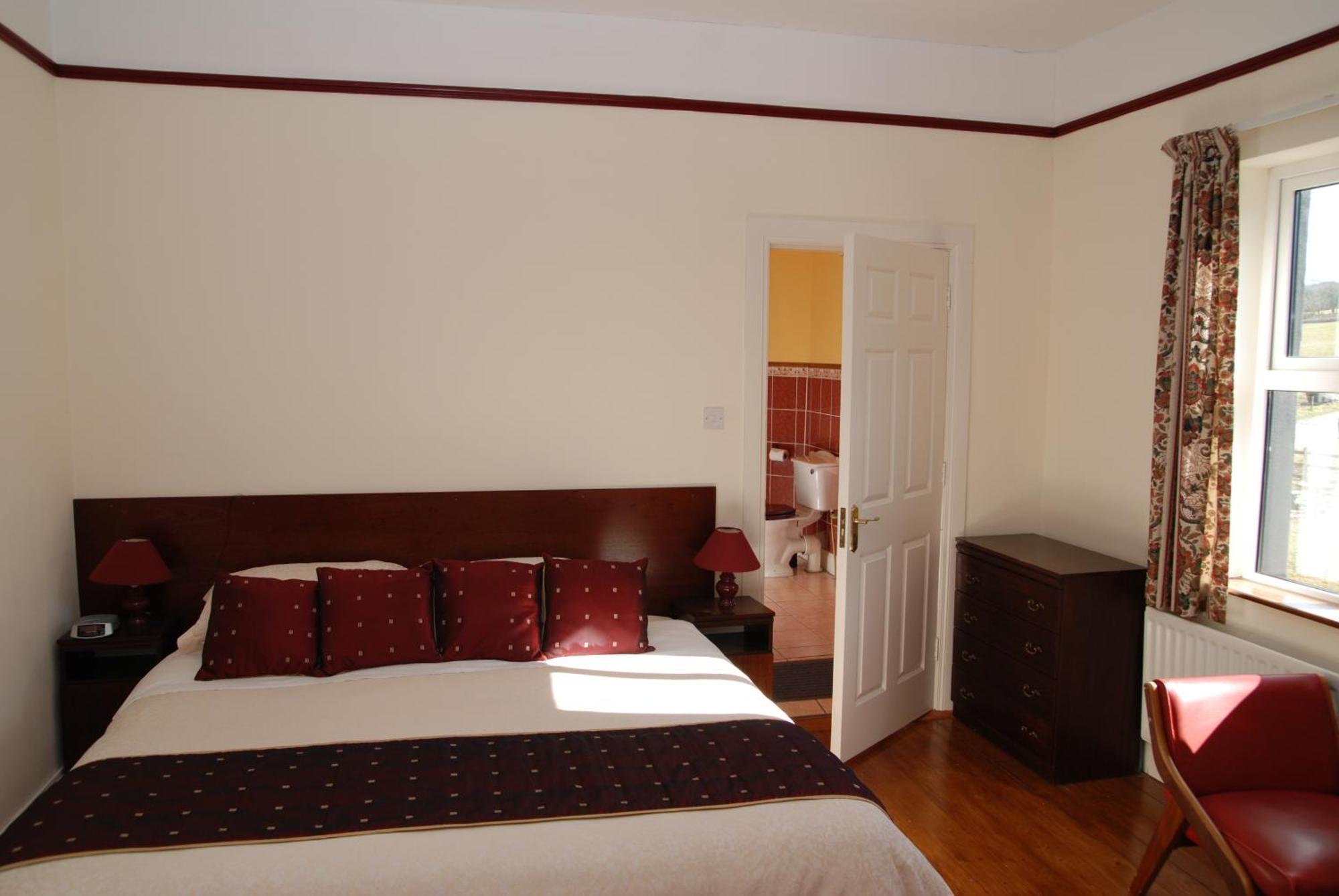 Kilburn House B&B Milltown  ภายนอก รูปภาพ